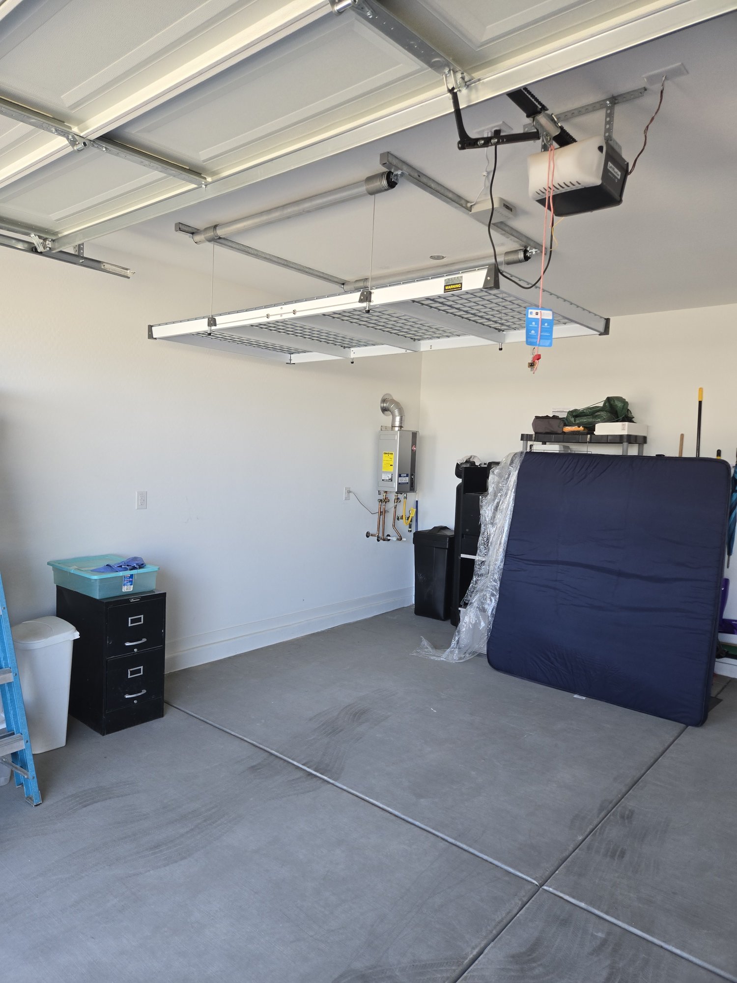 Professional motorized installation